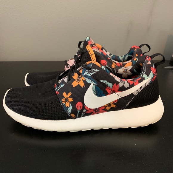 roshe run floral print